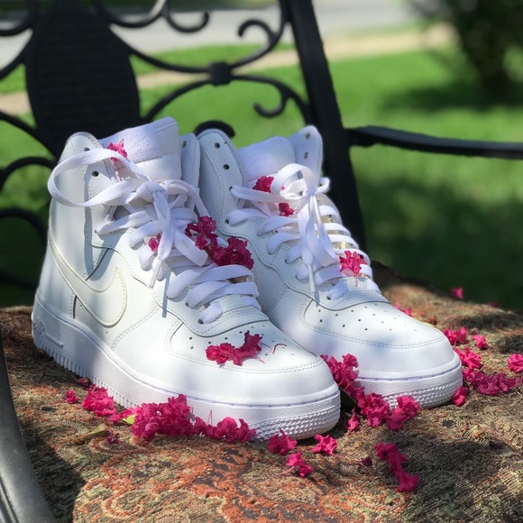 Air Force 1 - Picture 1 of 6